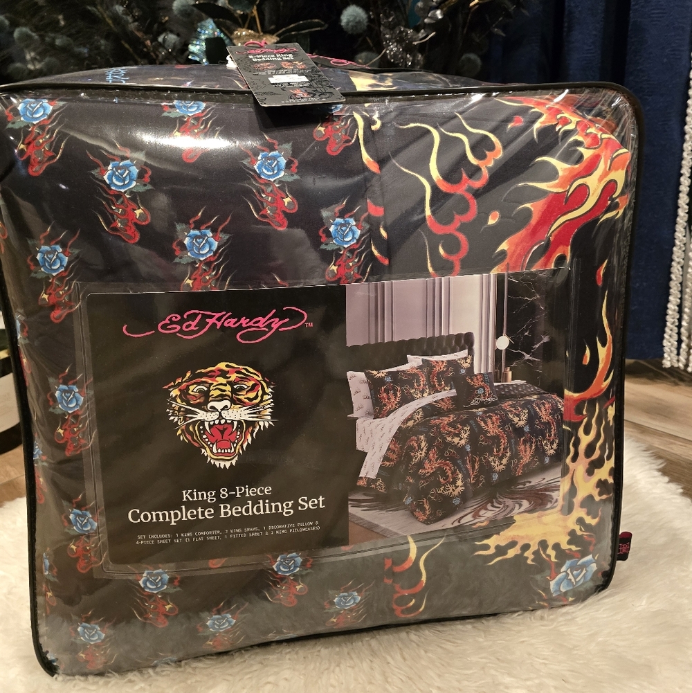 Ed Hardy King 8 piece complete Bedding set new